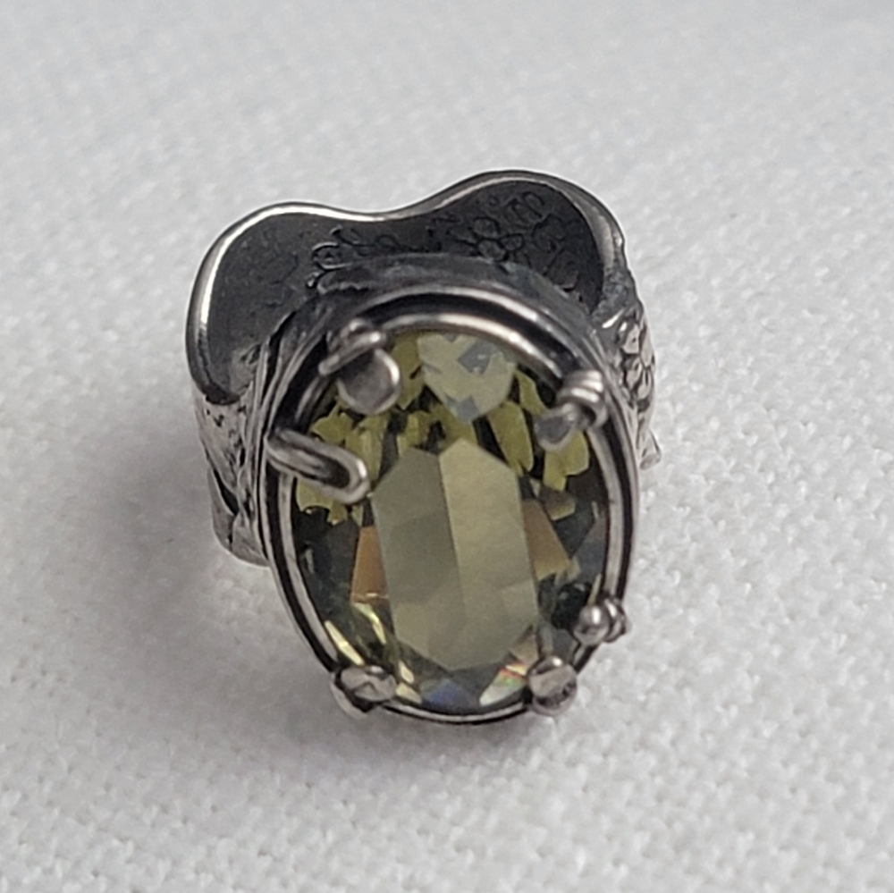 Silpada Silver Ring with Green Olivine Gemstone - 7